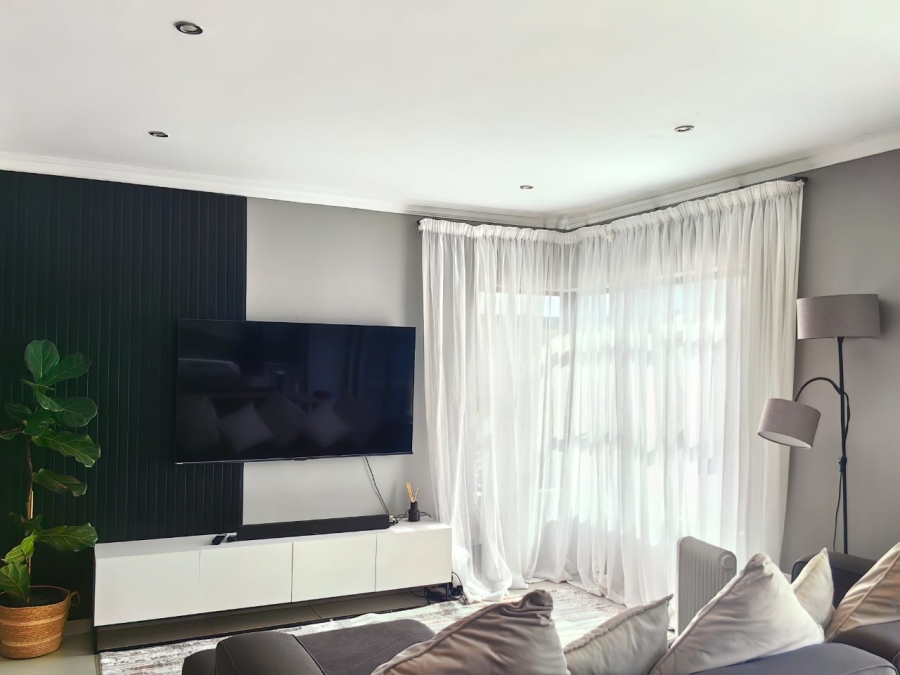 4 Bedroom Property for Sale in La Camargue Private Country Estate North West